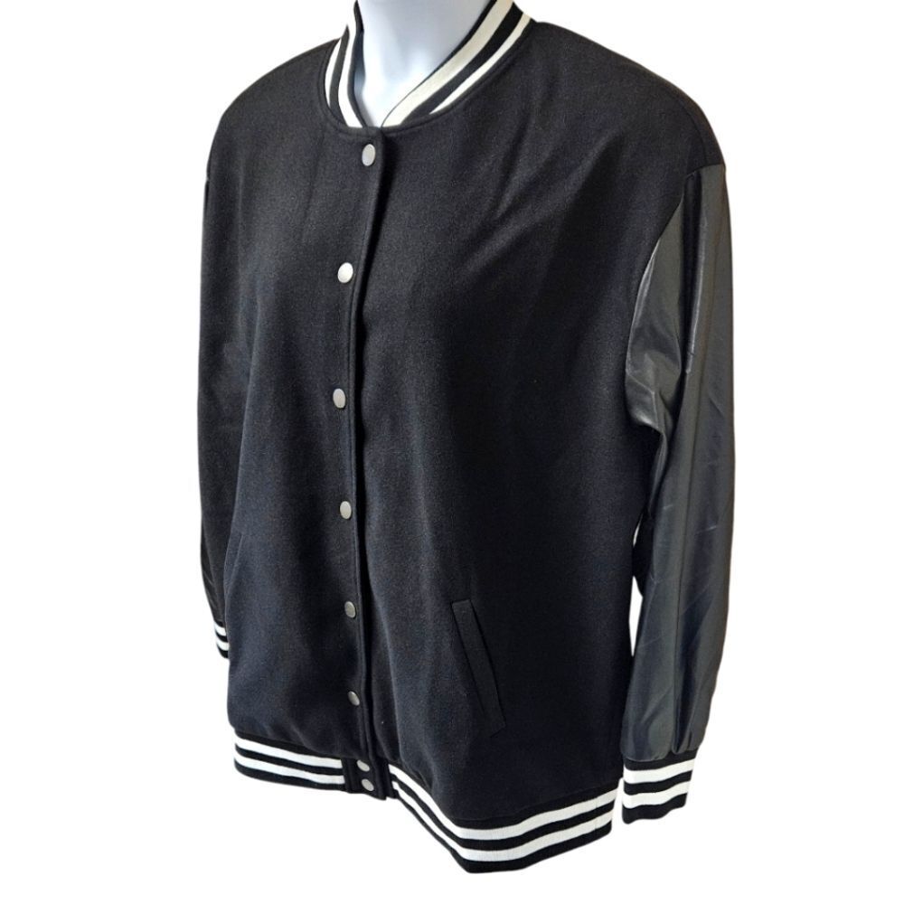 TORRID Softest Coat Faux Leather Sleeve Bomber Jacket Plus Size 2X NWT - Picture 3 of 16
